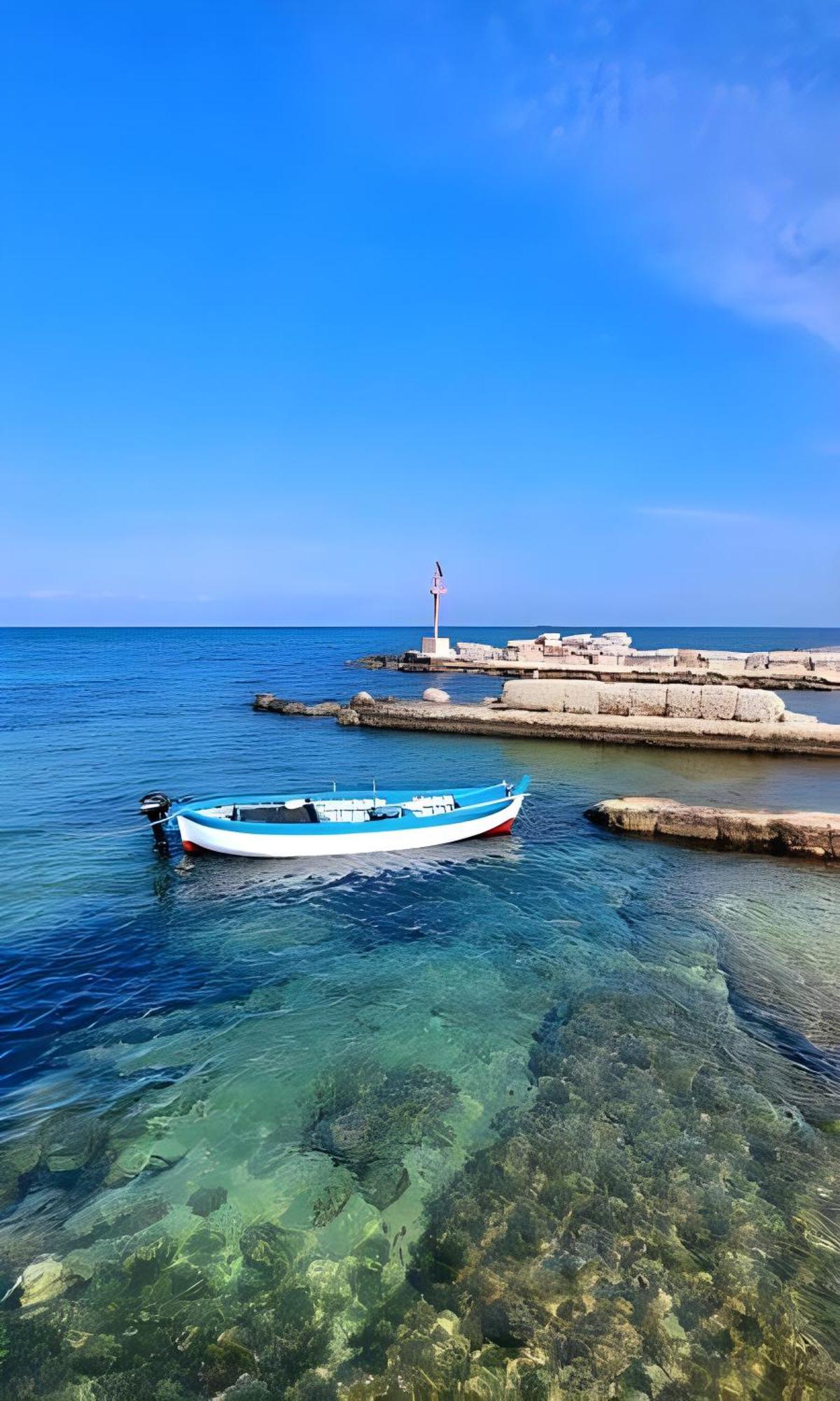 Sea Breeze Villa - Luna Apartment Bari Bagian luar foto